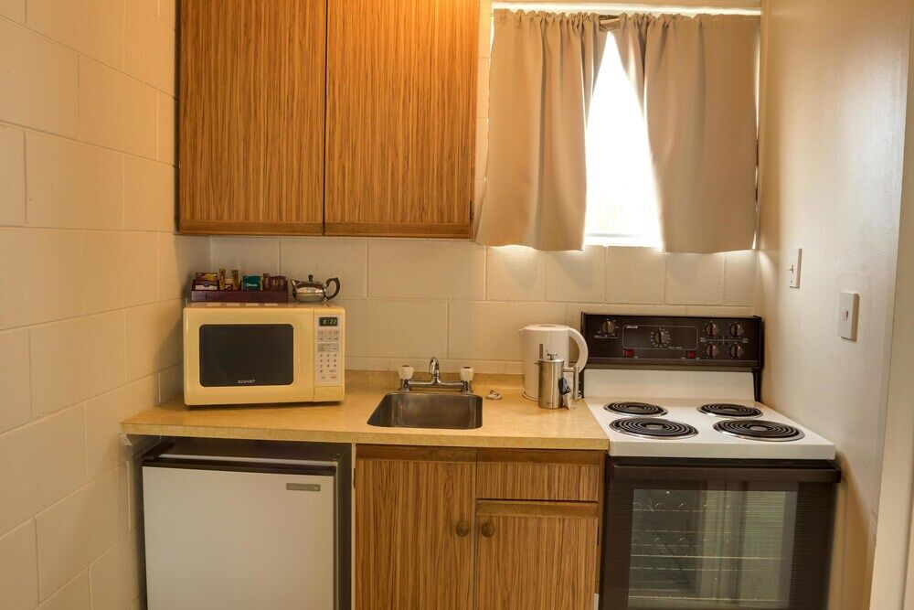 Alpha Motor Motel 3*